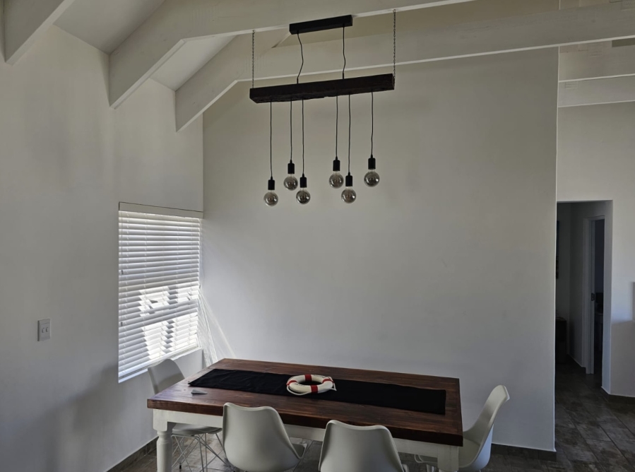 3 Bedroom Property for Sale in Britannia Bay Western Cape